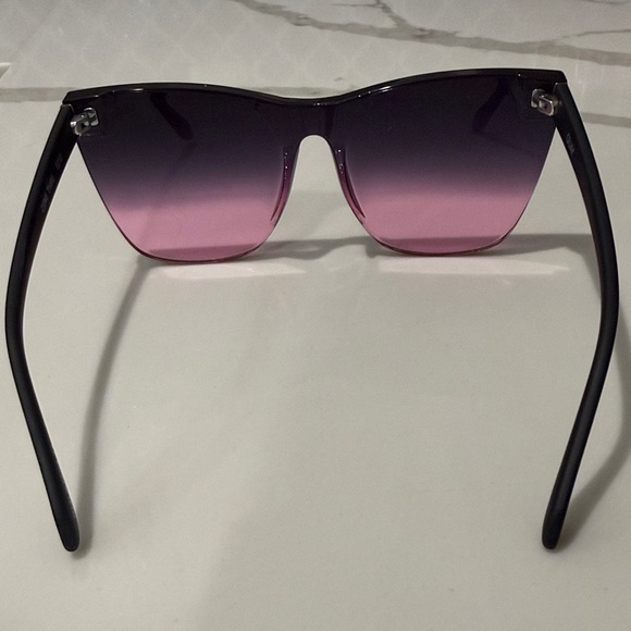 Quay Australia Women's Sunglasses - Black with Pink Gradient - Picture 4 of 4